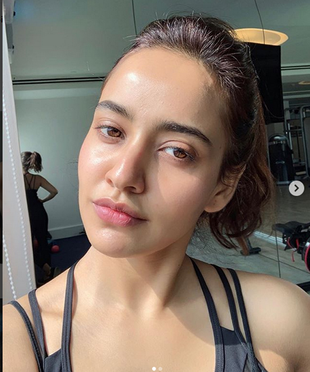Neha Sharma Instagram Pics